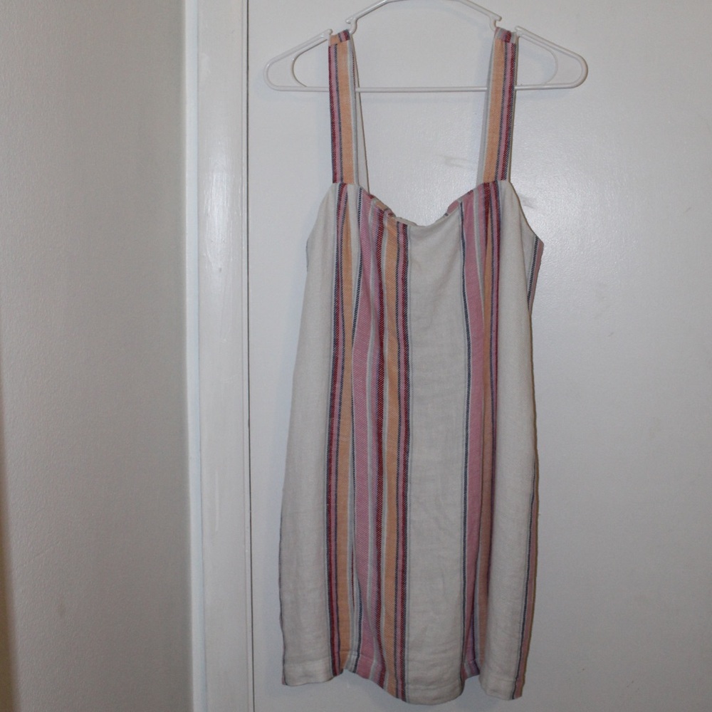 Summer dress. Never worn! Only tried on.